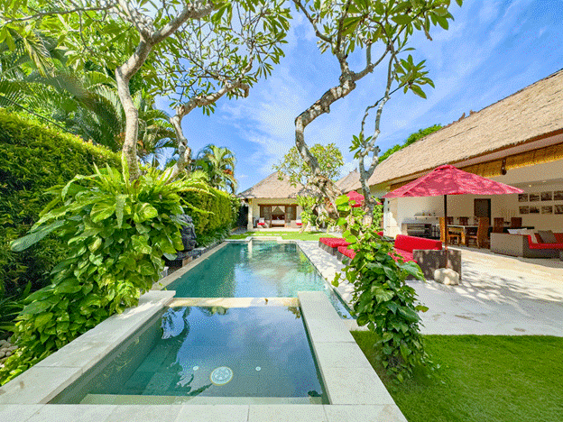 Well proportioned Seminyak villas with private pool and tropical garden in Bali