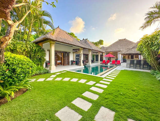 Villa Rama Seminyak villas – charming 3 bedroom Villa Seminyak Bali with private pool and tropical garden close to dining shopping and beach