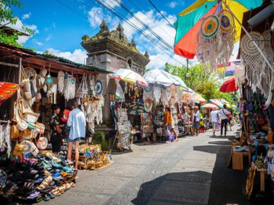 Designer clothing and handmade jewellery shop in Seminyak