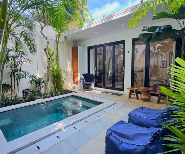 1. Pool & Garden (1) Villa Ibu Dua