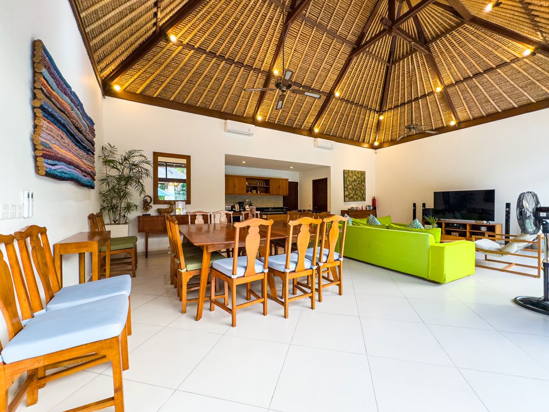 Spacious lounge and gathering zone for large groups at Villa Alore Seminyak by Villa Bugis villa Seminyak.